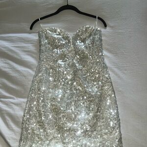 Jinxa Cut-Out Sequin Minidress worn once for NYE amazing dress!
